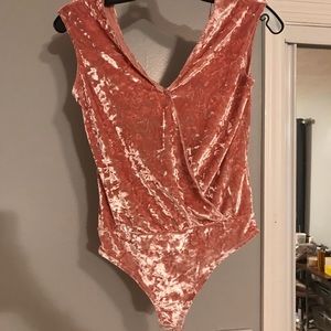 NWOT willow and clay velvet body suit
